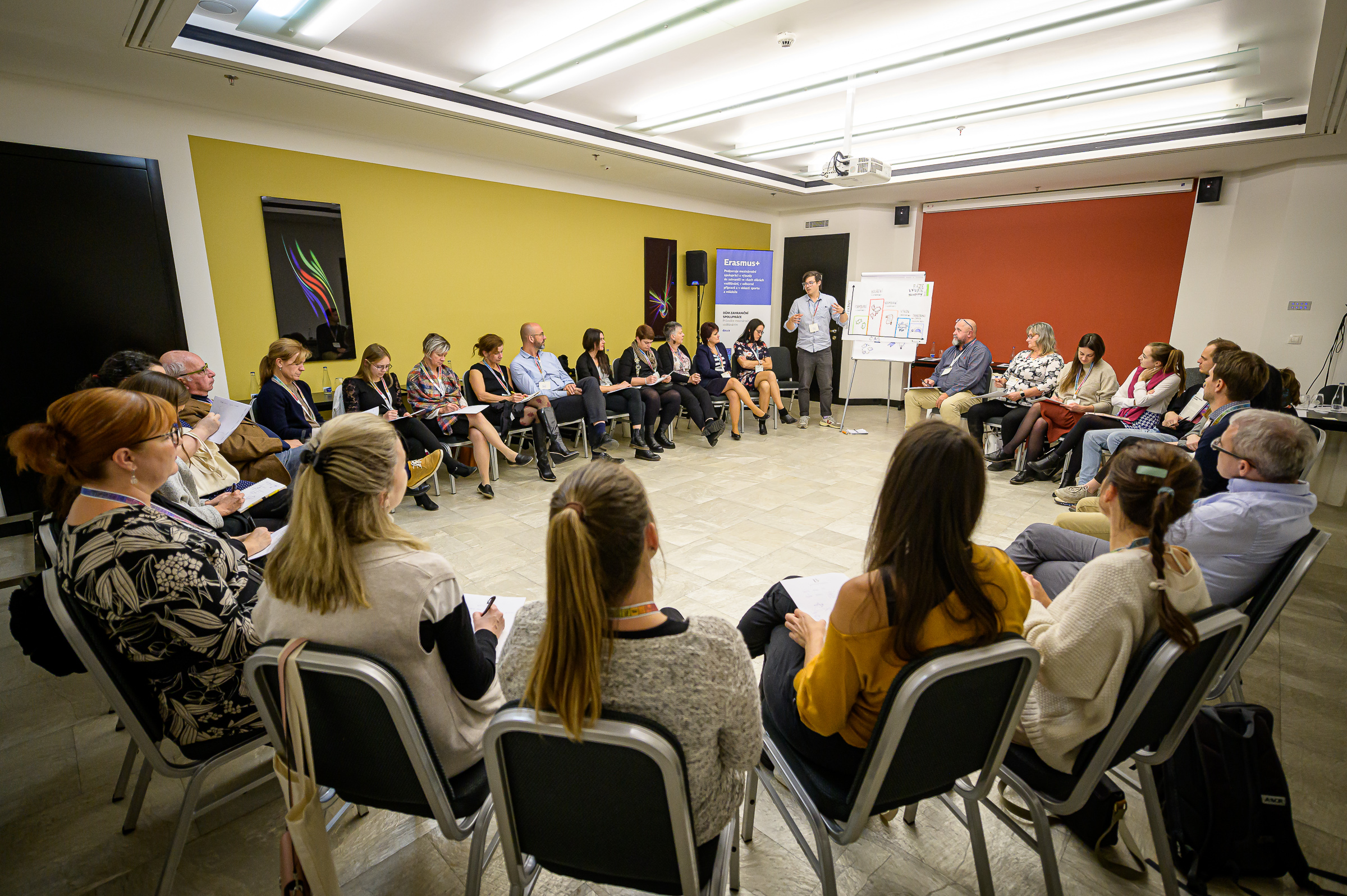 Workshop Filipa Gábora přitáhl zájemce vědět více o tom, jak pracovat se skupinou. Foto: Petr Zewlakk Vrabec