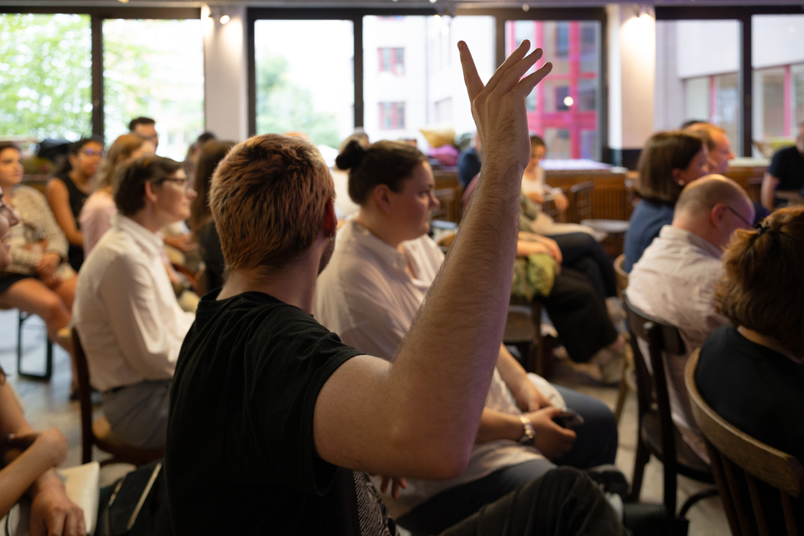 někdo se hlásí na educafé