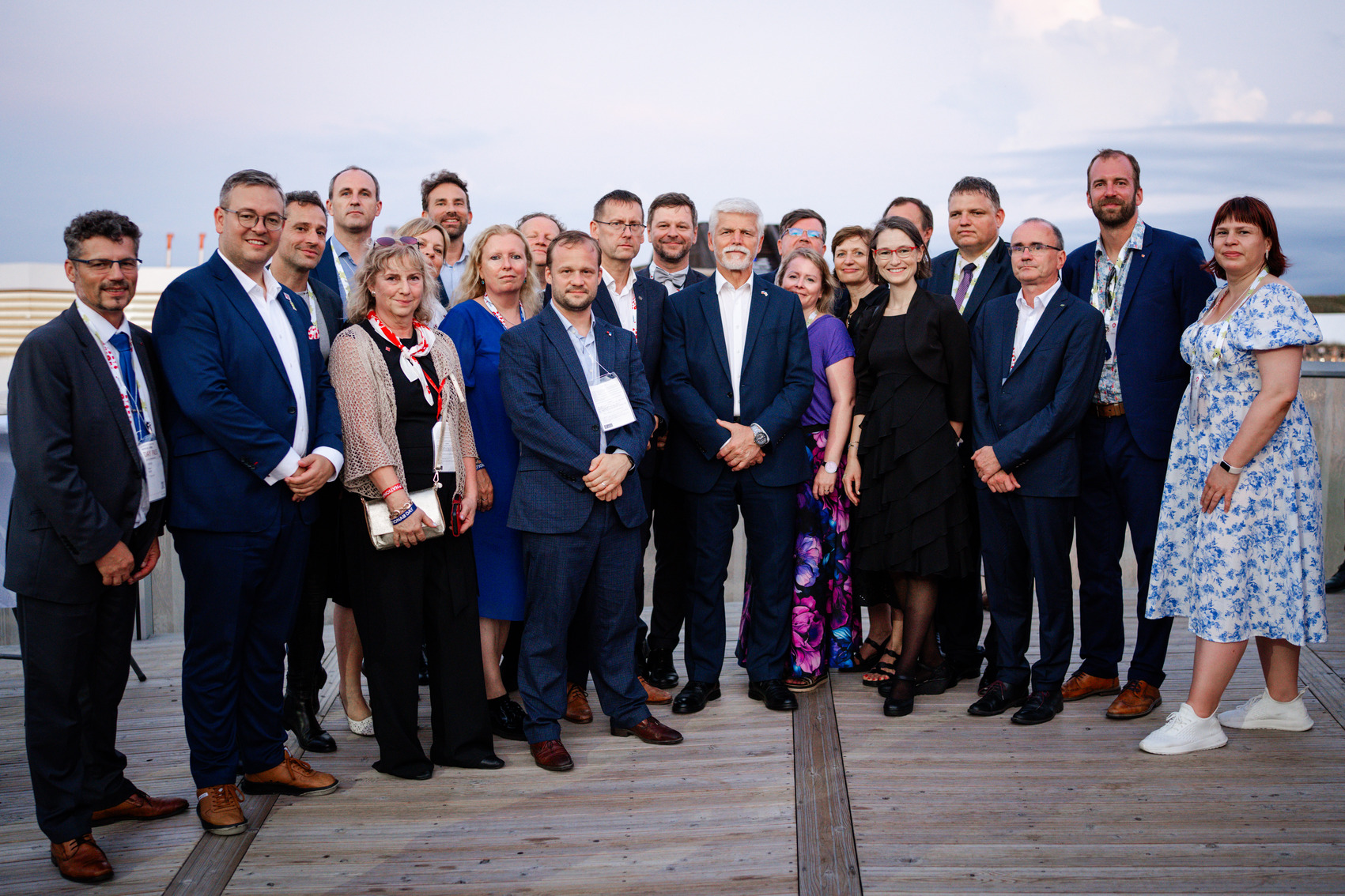 Zástupci vysokých škol, ředitel DZS Michal Uhl a prezident ČR Petr Pavel na EXPO 2025. Zdroj: MERTEL PRAGUE