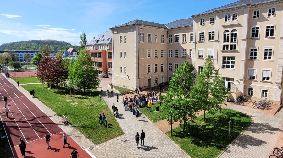 Gymnáziu Friedricha Schillera v Pirně