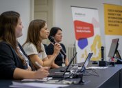 účastníci International Student Alumni meetup Brno 2024 přednášející Soňa Lippmann