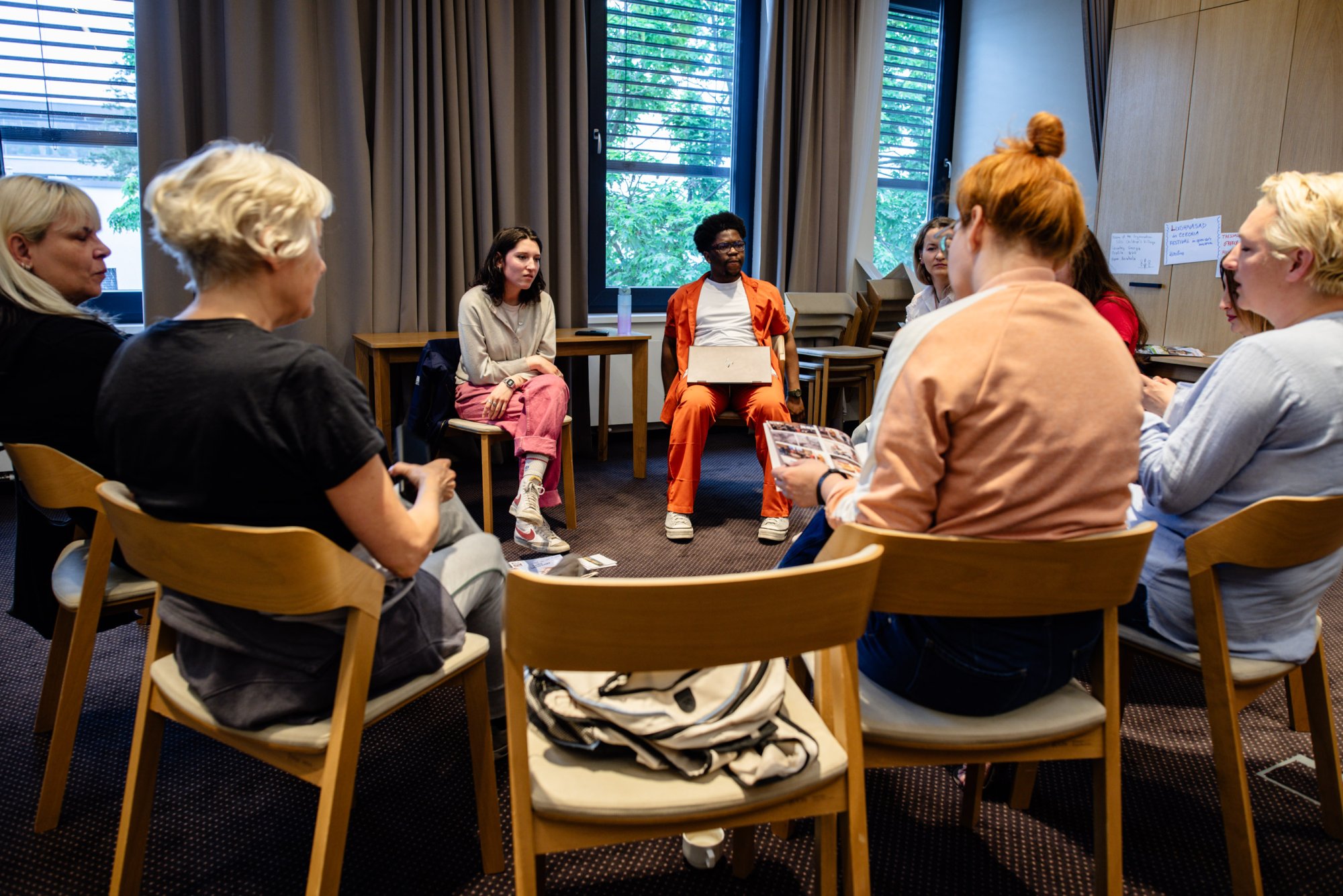 Účastníci během živé knihovny